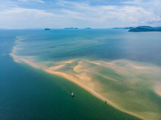 https://thailand-directory.com/wp-content/uploads/2022/01/Thung-Nang-Dam-Island-640x480.jpeg